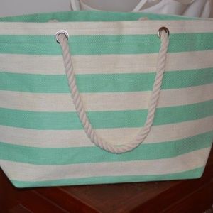 Rope handle beach bag